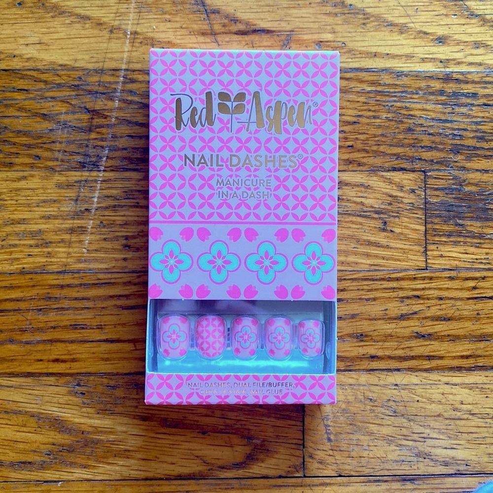 Simply Aya Red Aspen Nail Dashes